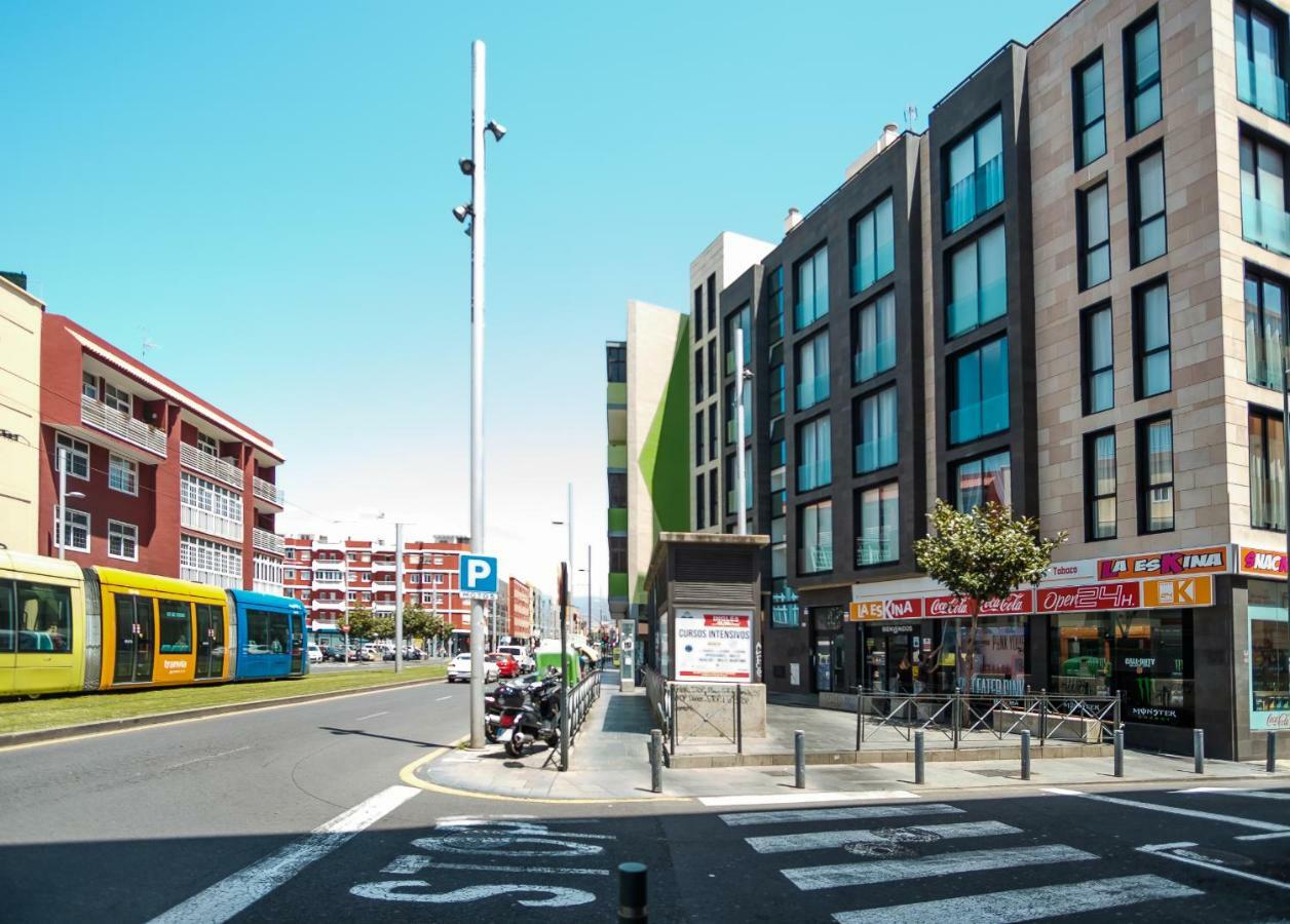 Stylish And Chic City Center Apartment With Wifi San Cristóbal de La Laguna Quarto foto