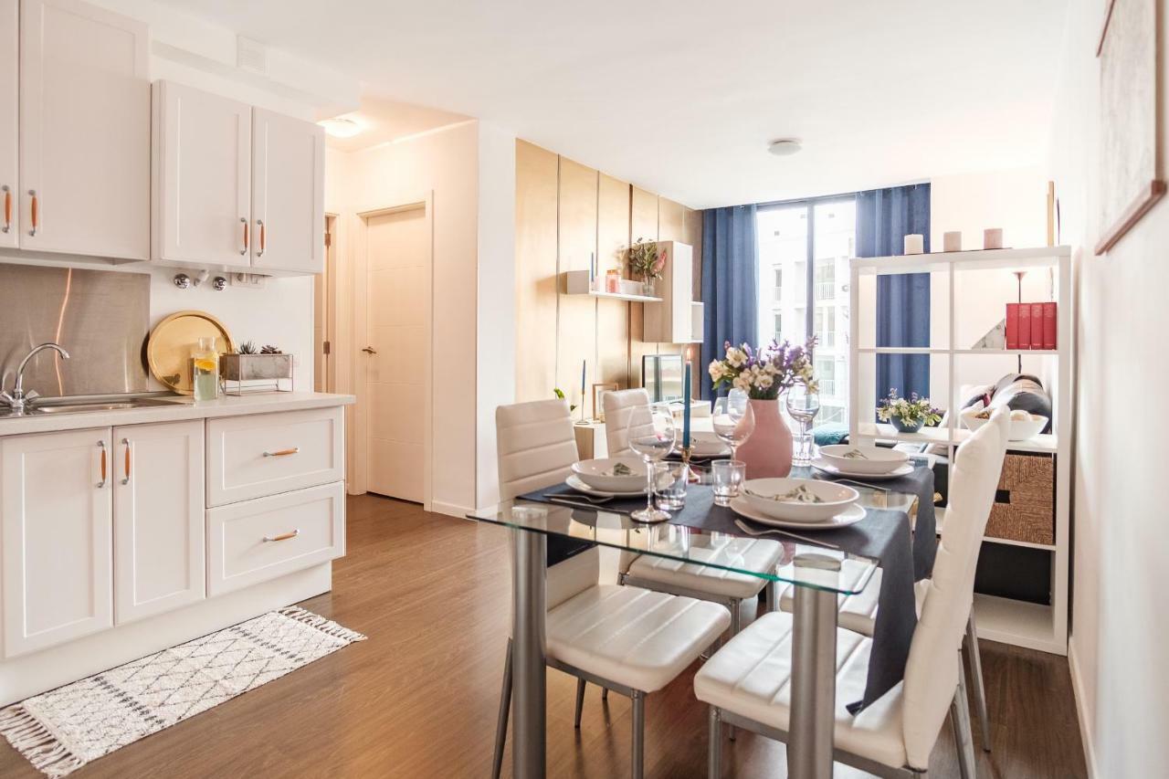 Stylish And Chic City Center Apartment With Wifi San Cristóbal de La Laguna Quarto foto